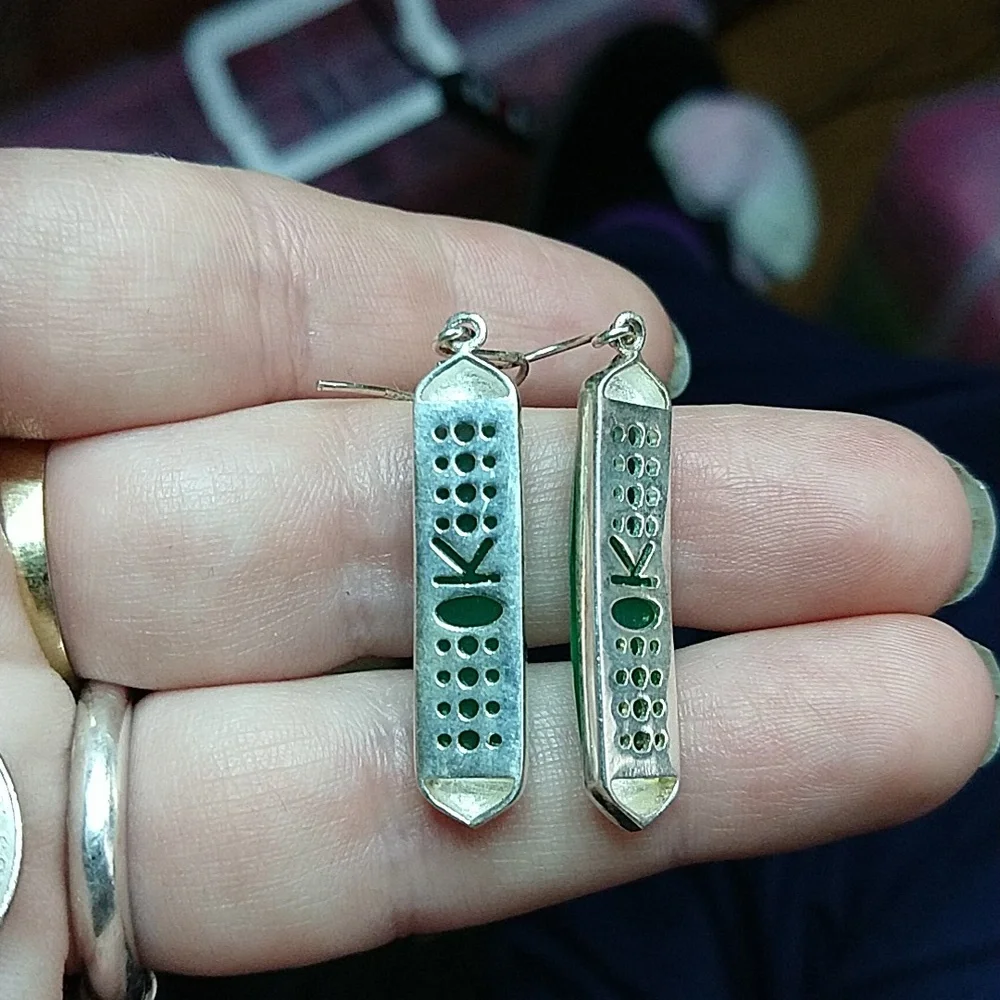 Green stone 925 sterling silver dangle earrings India ys - Picture 4 of 5